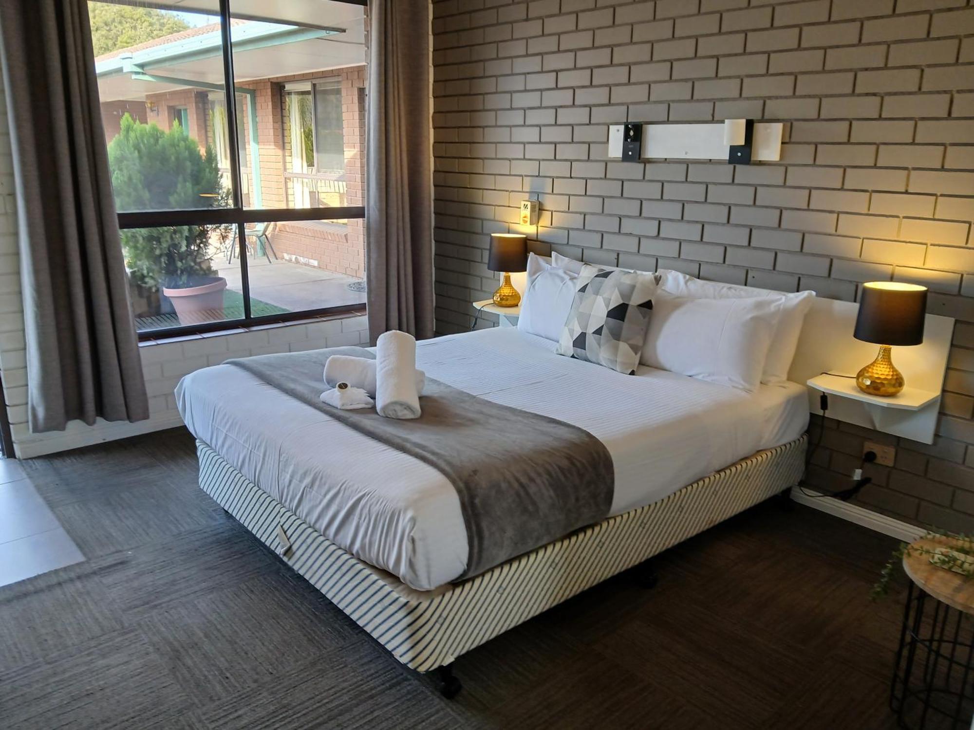 Birch Motel Tocumwal Previously Known As Kanimbla Motor Inn Εξωτερικό φωτογραφία