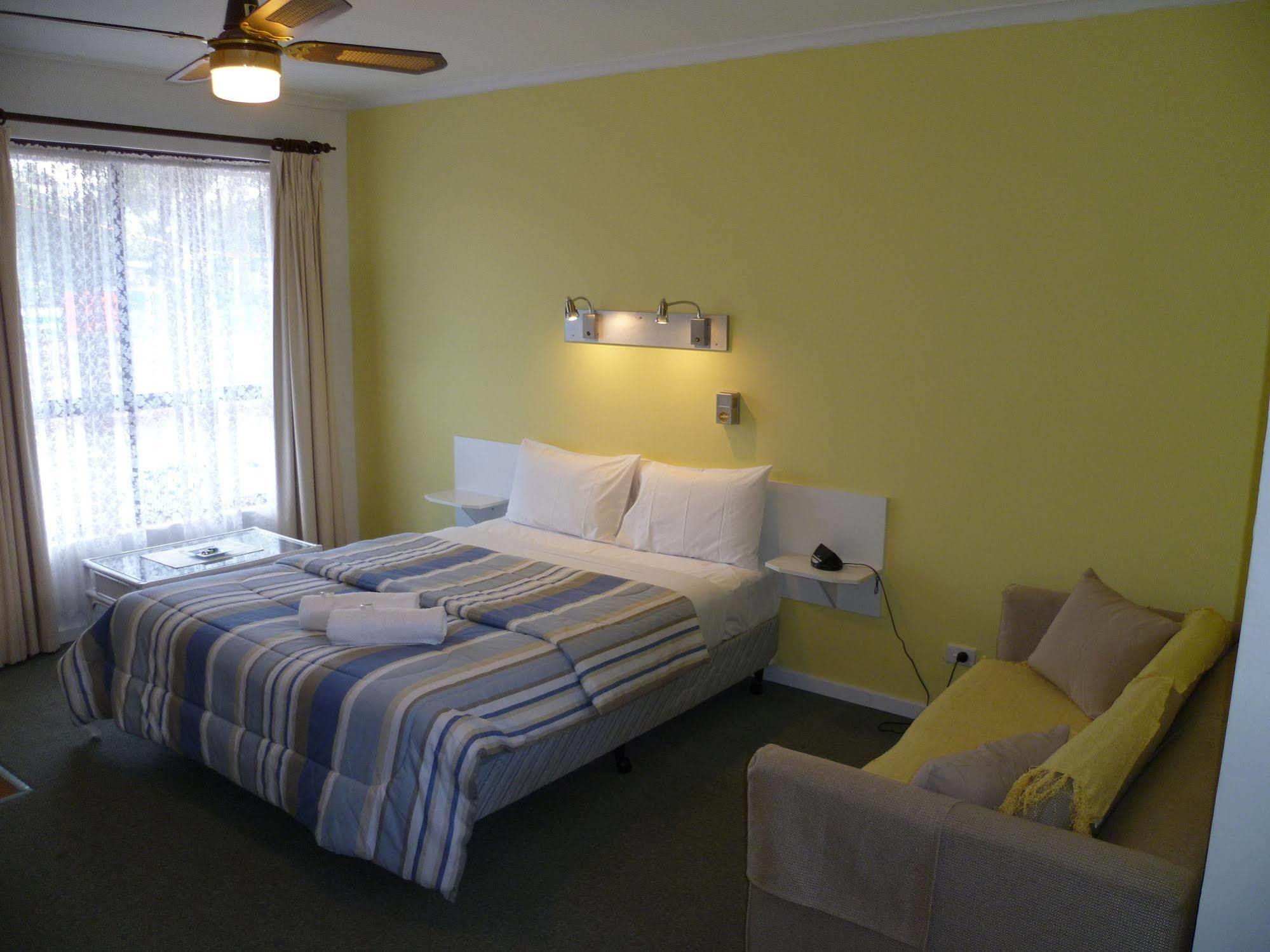 Birch Motel Tocumwal Εξωτερικό φωτογραφία